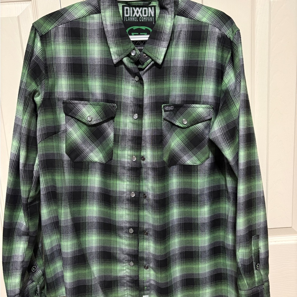DIXXON Women’s Green and Black Plaid Button Down Shirt